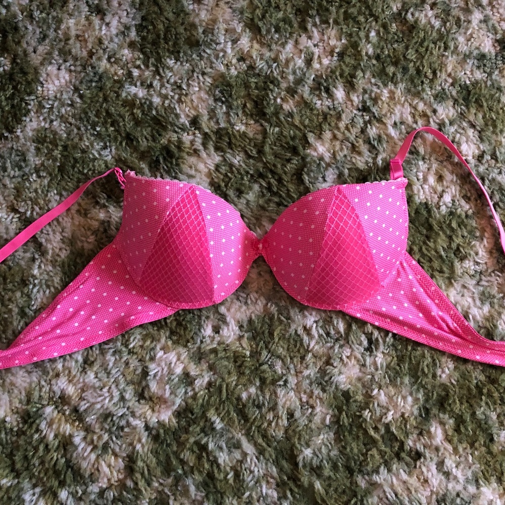Creative Casuals Pink & White Bra